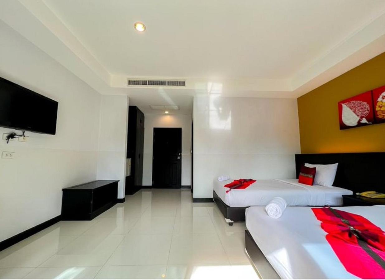Naiyang Beach Hotel Sha Plus Phuket Exteriör bild