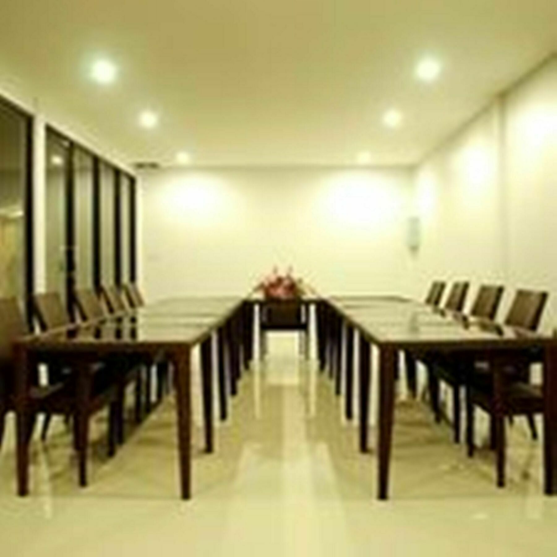 Naiyang Beach Hotel Sha Plus Phuket Exteriör bild